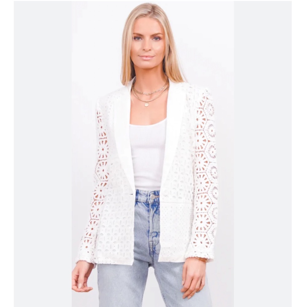 NWT Central Park West White Bianca Blazer Small